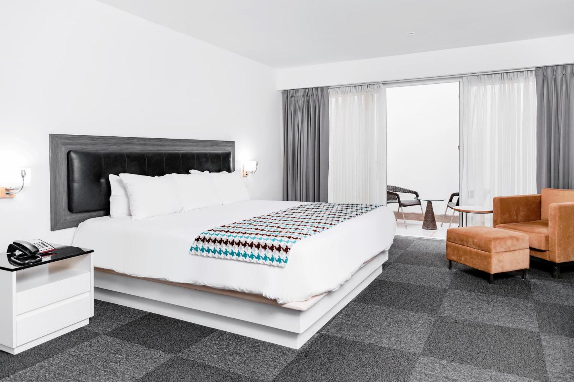 Wyndham Costa Del Sol Tumbes Hotell Eksteriør bilde